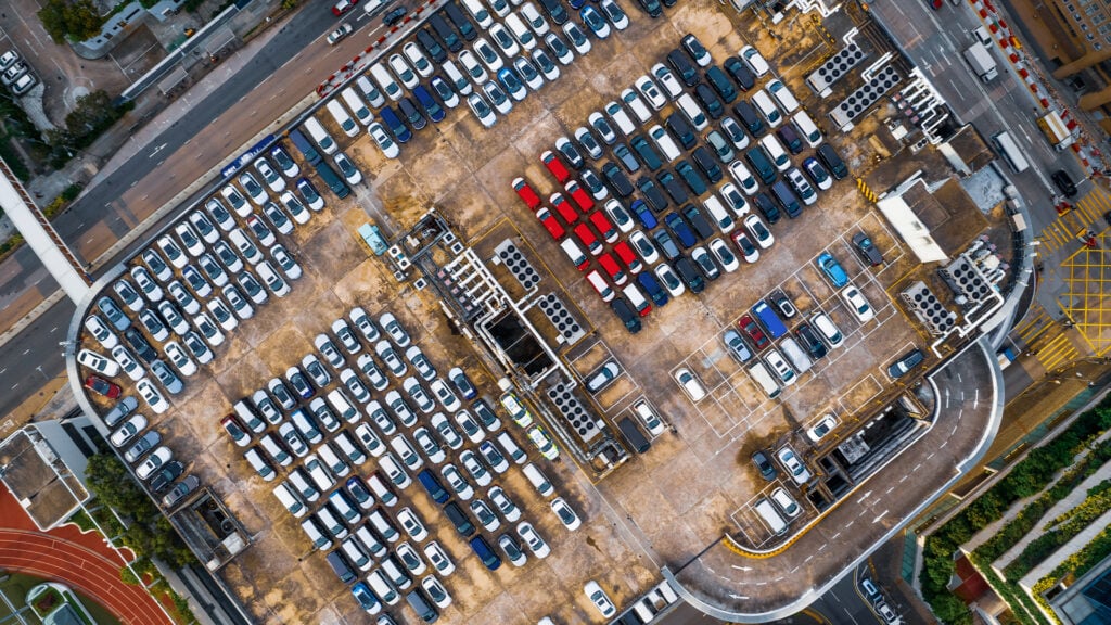 Så Meget Kan Du Spare På Transport Med Et El-Løbehjul 4 fyldt parkeringsplads i midtbyen